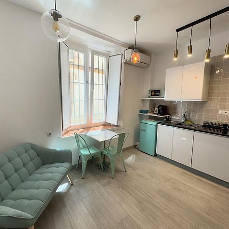 Iyourbasics Lovely Studio Hinestrosa 23 Free Wifi&Ac 말라가 외부 사진
